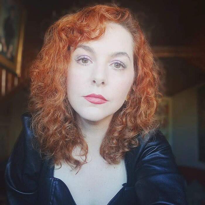 Cláudia R. Sampaio