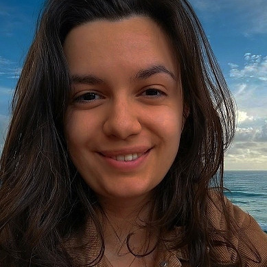 Roxane Llanque