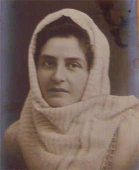 Elena Farago