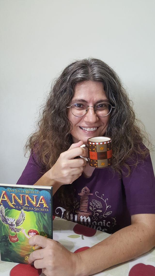Ana Lúcia Merege