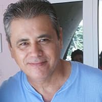 Senel Paz