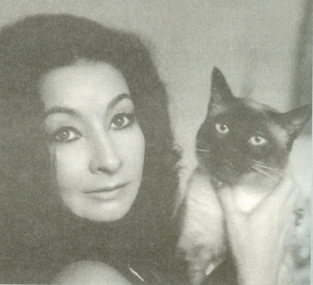 Amparo Dávila
