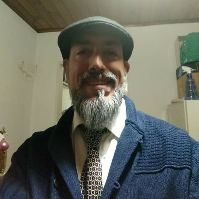 Leo Figueroa