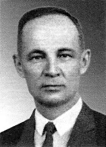 Юрій Лавріненко