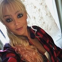 Chandelle LaVaun