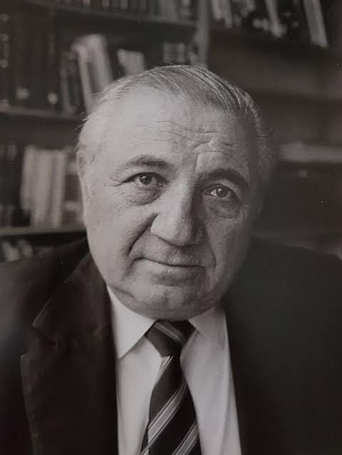 Cahit Külebi