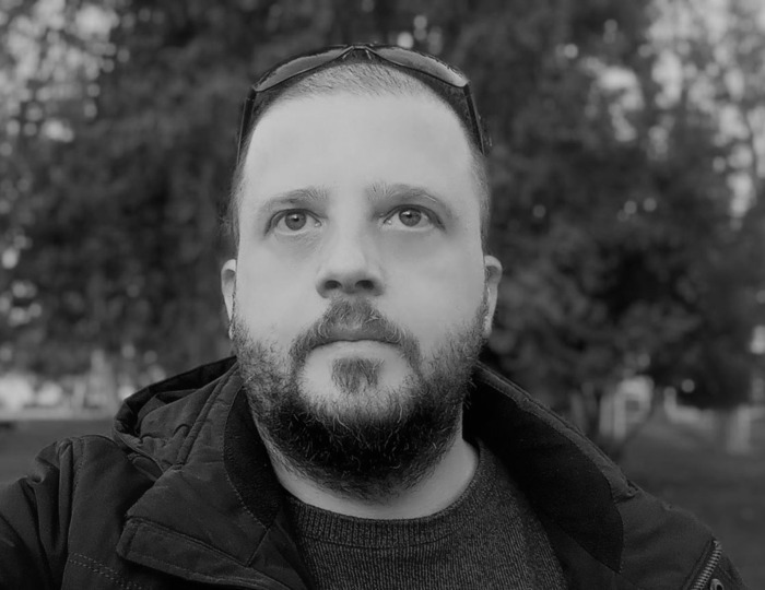 Валентин Попов
