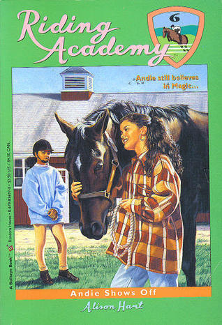 Andie Shows Off book cover