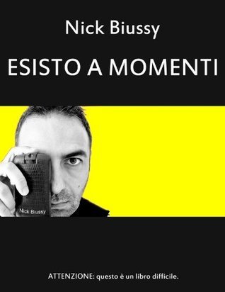 Esisto a momenti book cover