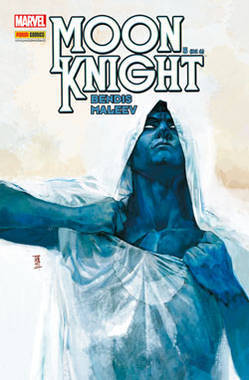 Moon Knight di Bendis book cover 3