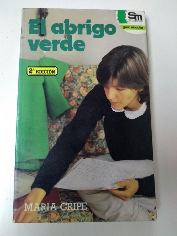 El abrigo verde book cover