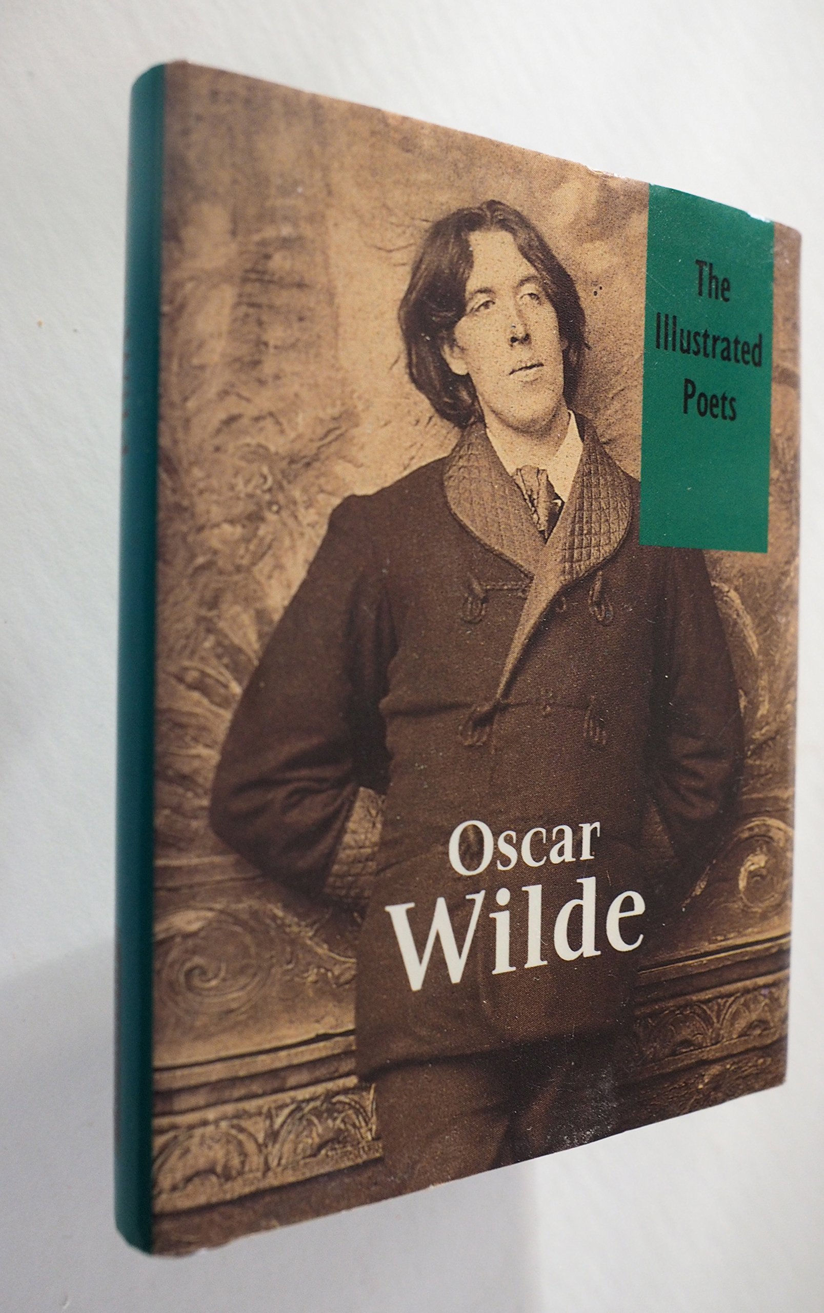 Oscar Wilde book cover