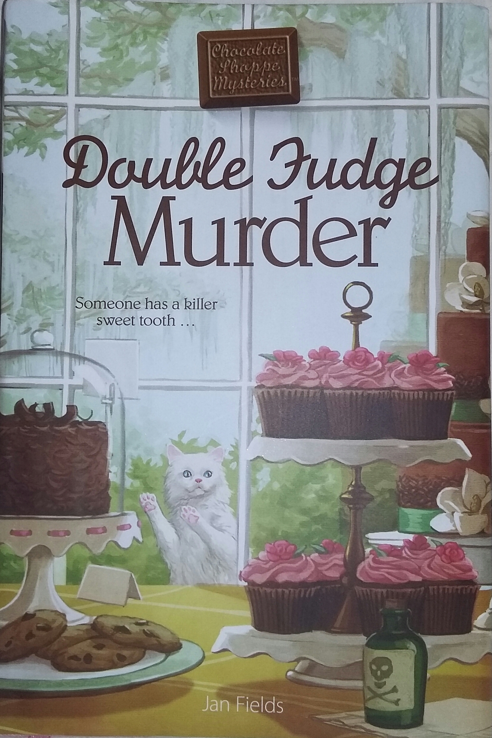 Double Fudge Murder book cover